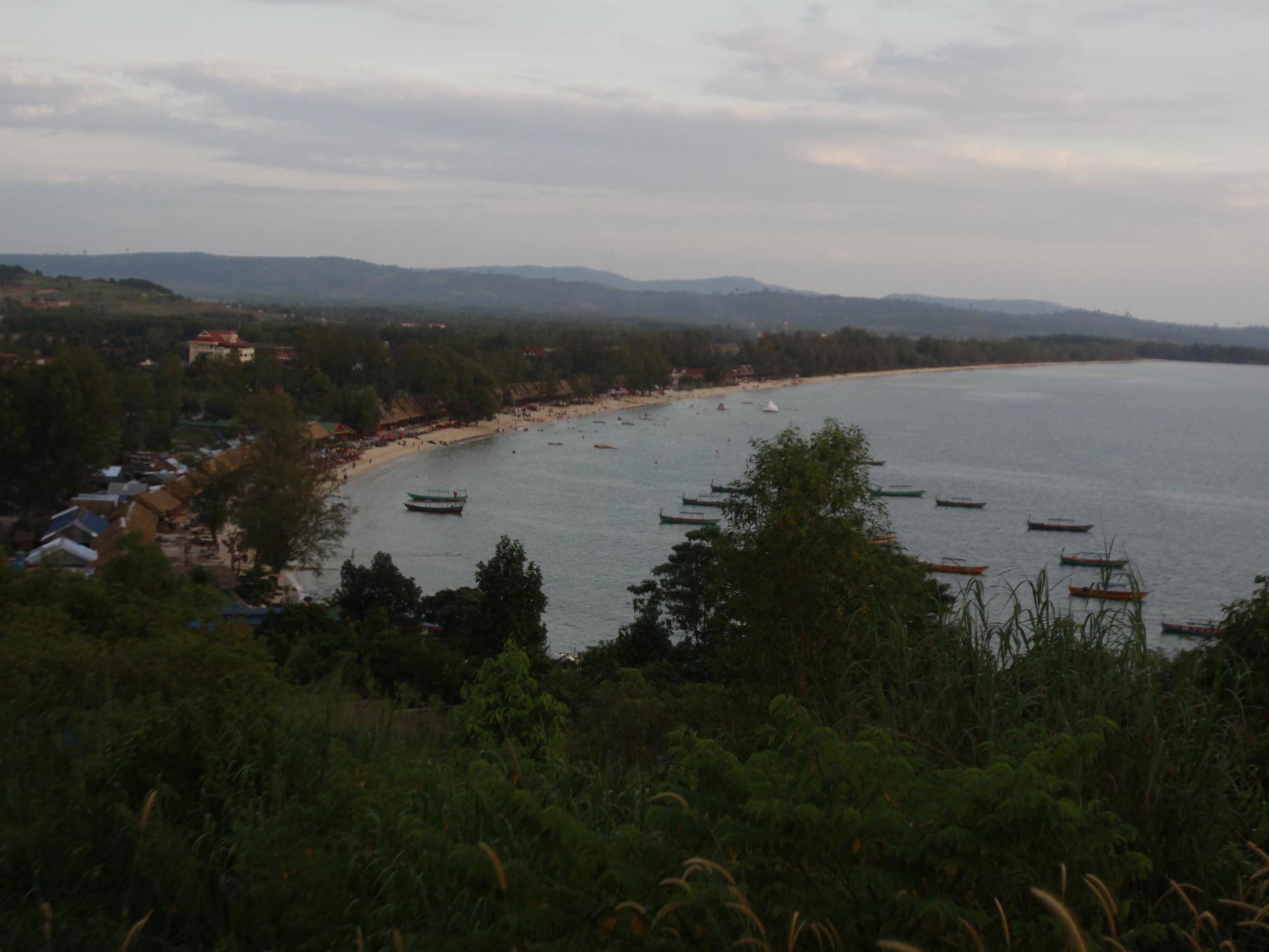 White Beach Hotel Сиануквиль Экстерьер фото