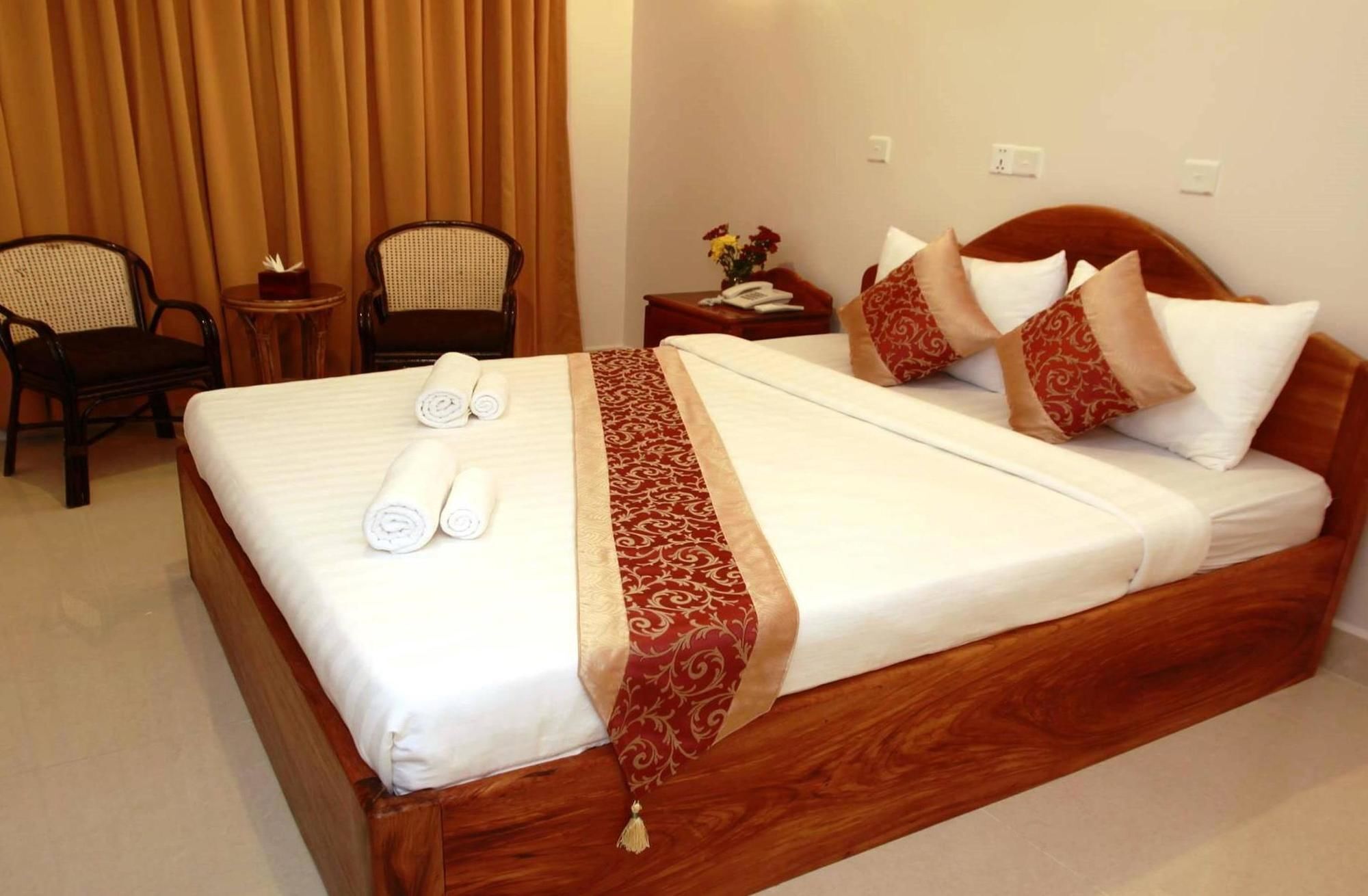 White Beach Hotel Сиануквиль Экстерьер фото