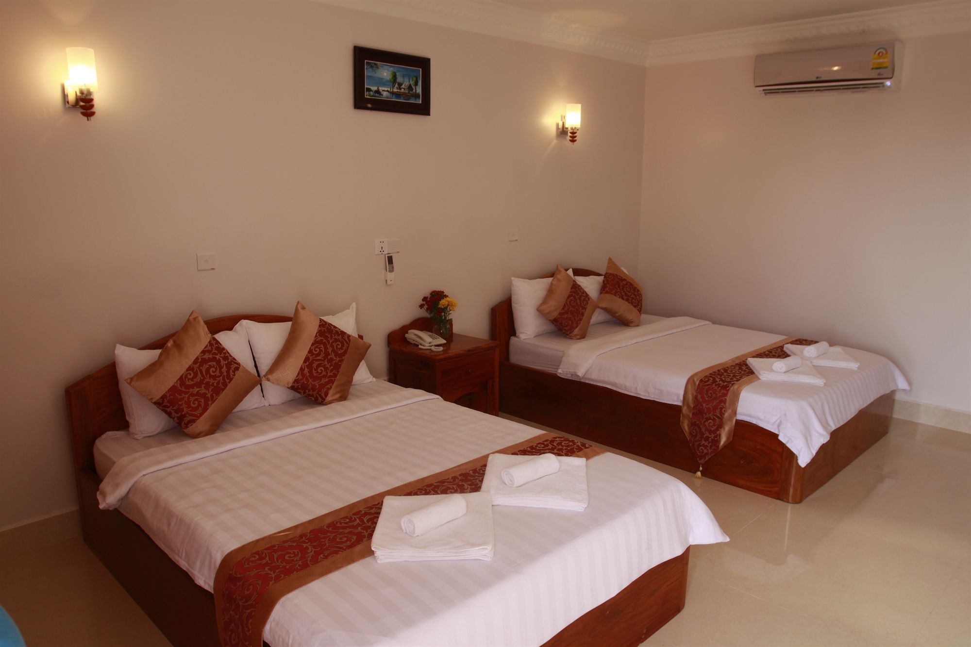 White Beach Hotel Сиануквиль Экстерьер фото
